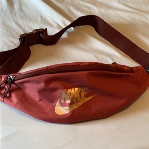 Nike Heritage fanny pack